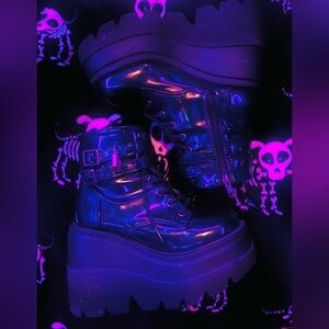 Demonia SHAKER-52 platform boots